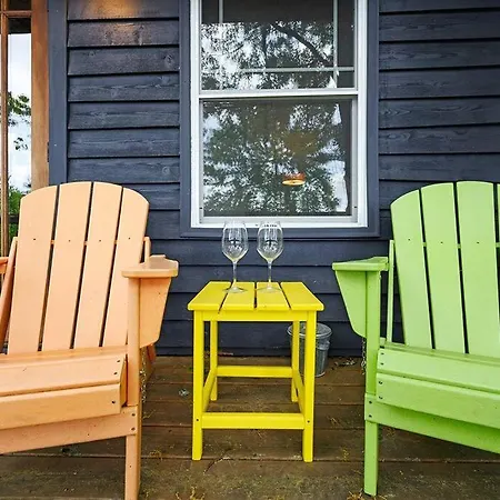 Chic Private Cabin W/ Epic Views & Amenities!